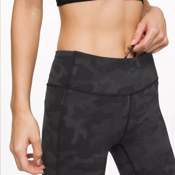 NWT! Lululemon Athletica Black Camouflage Leggings - Picture 1 of 5